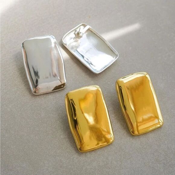 None Jewelry - New in box gold square earrings